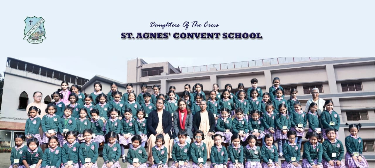 Class photograph - IB